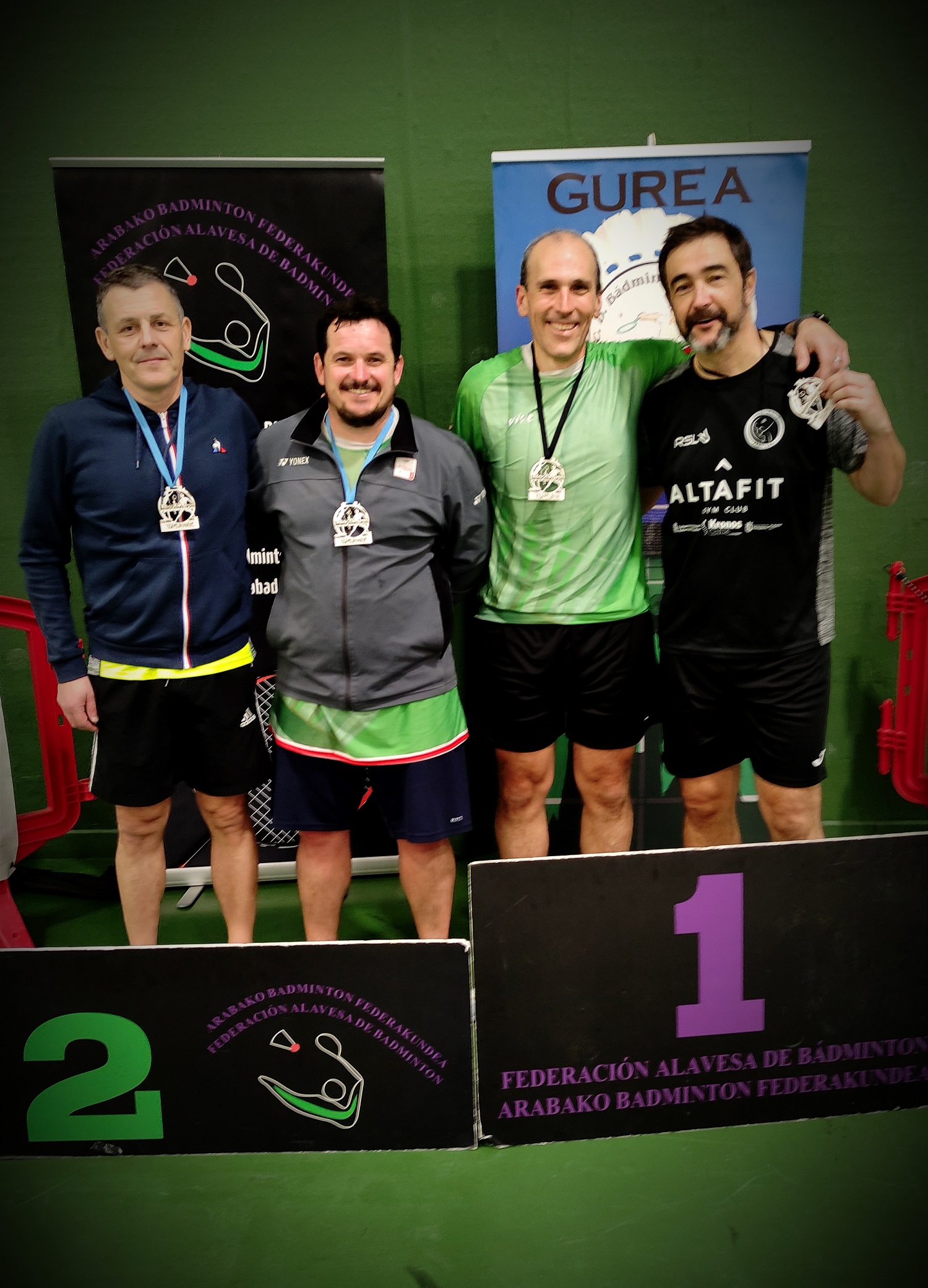 Medallas en el Top TTR Vitoria Sub-15, Sub-19 y Absoluto Popular (14/01/2024)